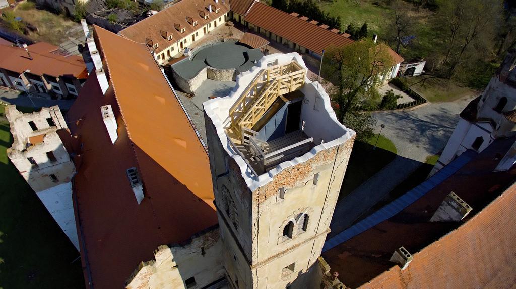 Zámecký penzion Rotunda Břeclav Exterior foto